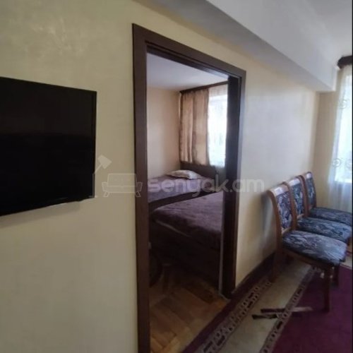 2 Սենյականոց Բնակարան Քարե Շենքում, 56քմ, 4/5 հարկ, Կապիտալ Վերանորոգված, Կահավորված, Արևկող