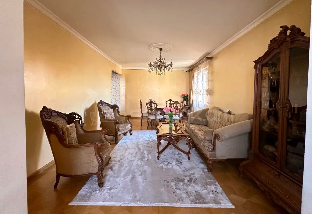 2 Սենյականոց Բնակարան Քարե Շենքում, 67քմ, 9/10 հարկ, Կապիտալ Վերանորոգված, Կահավորված, Արևկող