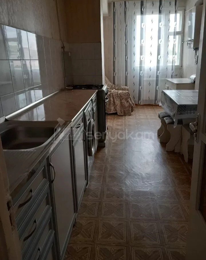 3 Սենյականոց Բնակարան, 92քմ, 7/16 հարկ, Նորմալ Վիճակում