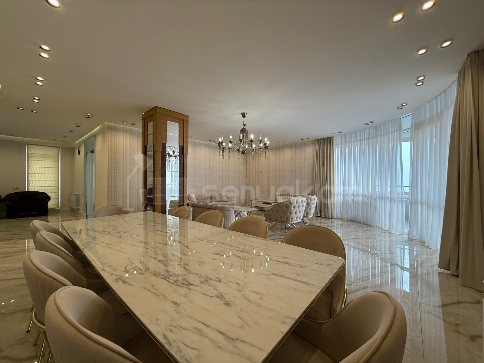 3 Սենյականոց Բնակարան Նորակառույցում, 294քմ, 15/15 հարկ, Դիզայներական Վերանորոգված