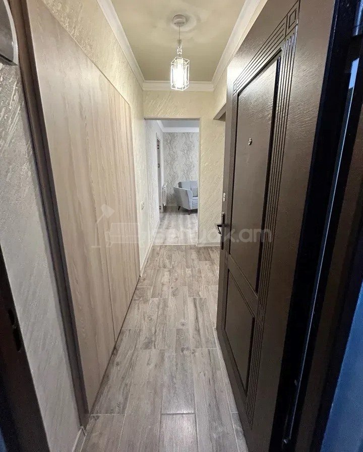 3 Սենյականոց Բնակարան Քարե Շենքում, 60քմ, 3/4 հարկ, Կապիտալ Վերանորոգված, Կահավորված, Արևկող