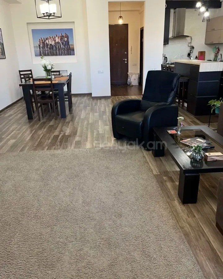 2 Սենյականոց Բնակարան Նորակառույցում, 80քմ, 9/10 հարկ, Կապիտալ Վերանորոգված