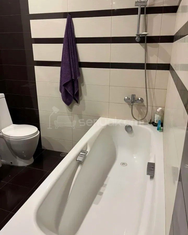 2 Սենյականոց Բնակարան Նորակառույցում, 80քմ, 9/10 հարկ, Կապիտալ Վերանորոգված