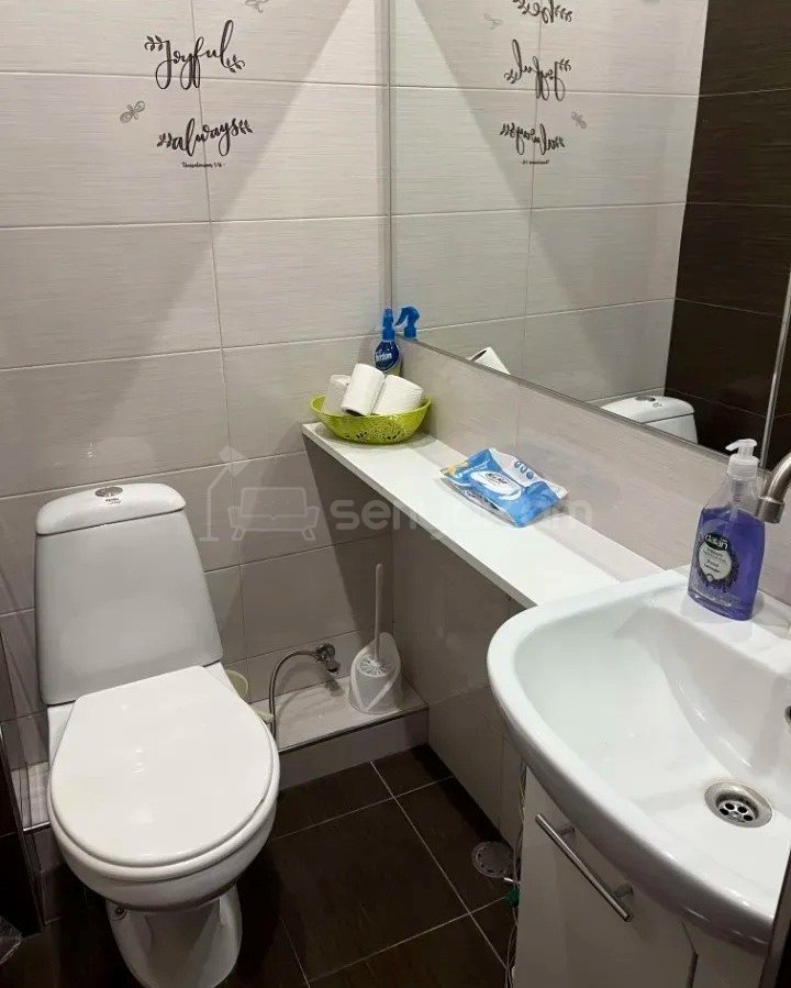 2 Սենյականոց Բնակարան Նորակառույցում, 80քմ, 9/10 հարկ, Կապիտալ Վերանորոգված