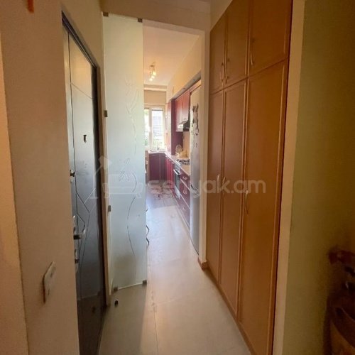 2 Սենյականոց Բնակարան, 52քմ, 2/4 հարկ, Կոսմետիկ Վերանորոգված, Կահավորված, Արևկող