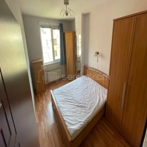 2 Սենյականոց Բնակարան, 52քմ, 2/4 հարկ, Կոսմետիկ Վերանորոգված, Կահավորված, Արևկող