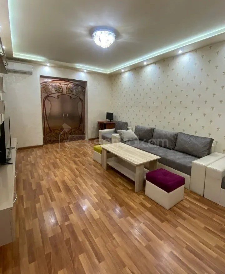 2 Սենյականոց Բնակարան Քարե Շենքում, 67քմ, 9/10 հարկ, Կապիտալ Վերանորոգված, Կահավորված, Արևկող