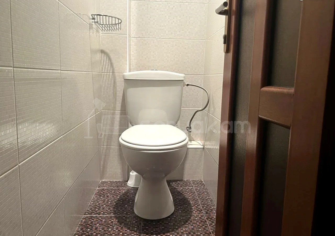 2 Սենյականոց Բնակարան Քարե Շենքում, 66քմ, 2/5 հարկ, Կապիտալ Վերանորոգված, Կահավորված, Արևկող