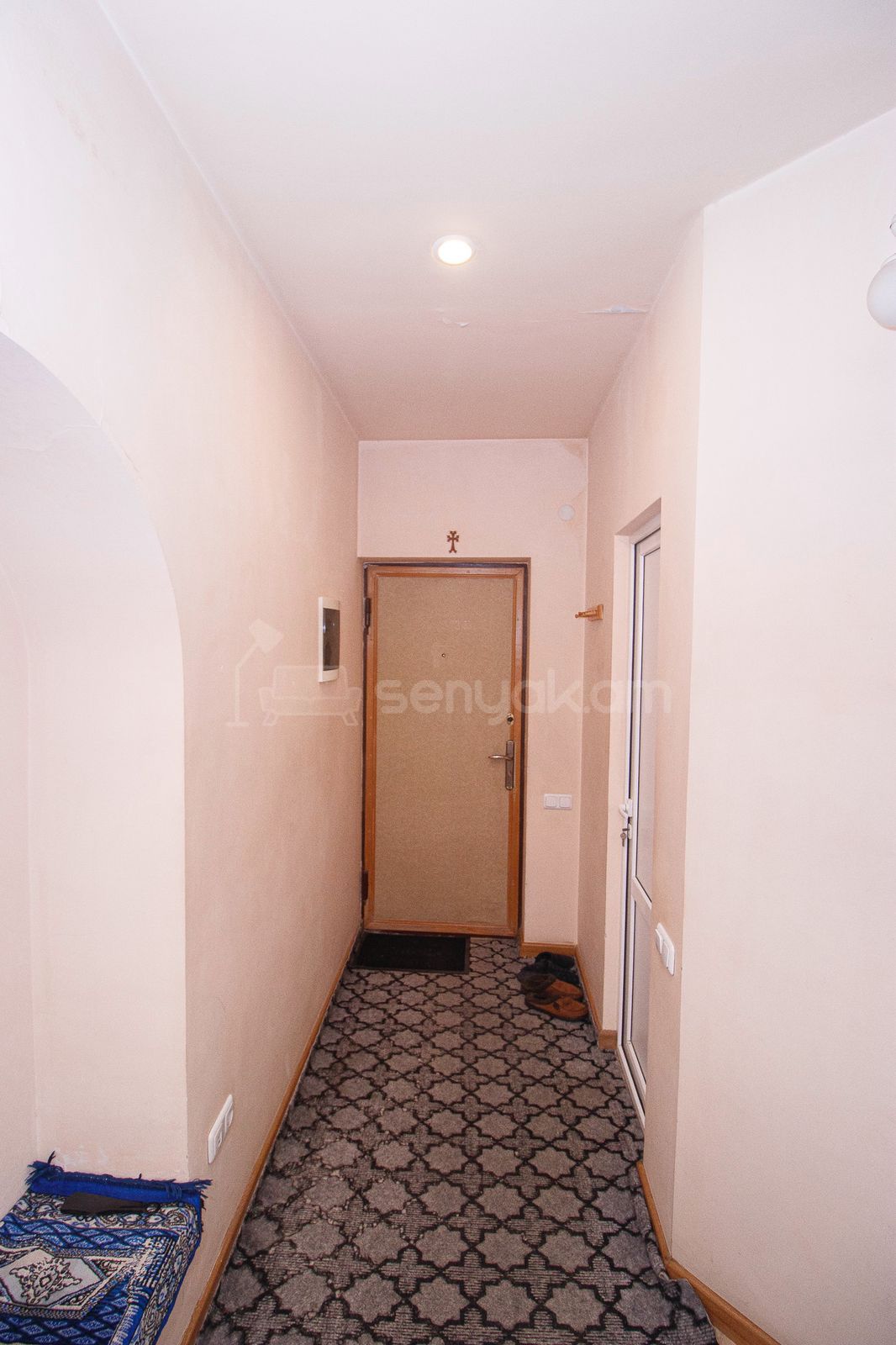 2 Սենյականոց Բնակարան Քարե Շենքում, 65քմ, 3/4 հարկ, Կապիտալ Վերանորոգված, Կահավորված