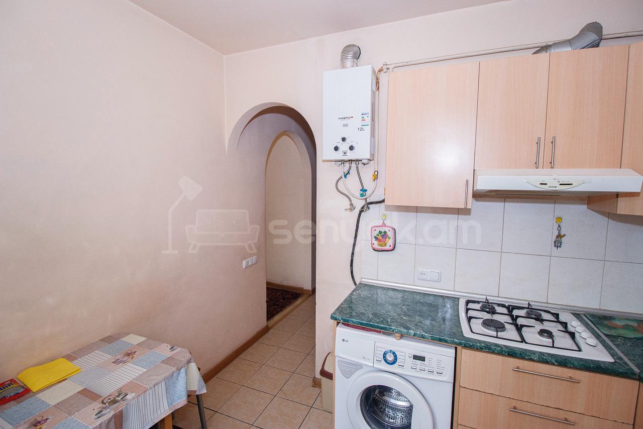 2 Սենյականոց Բնակարան Քարե Շենքում, 65քմ, 3/4 հարկ, Կապիտալ Վերանորոգված, Կահավորված