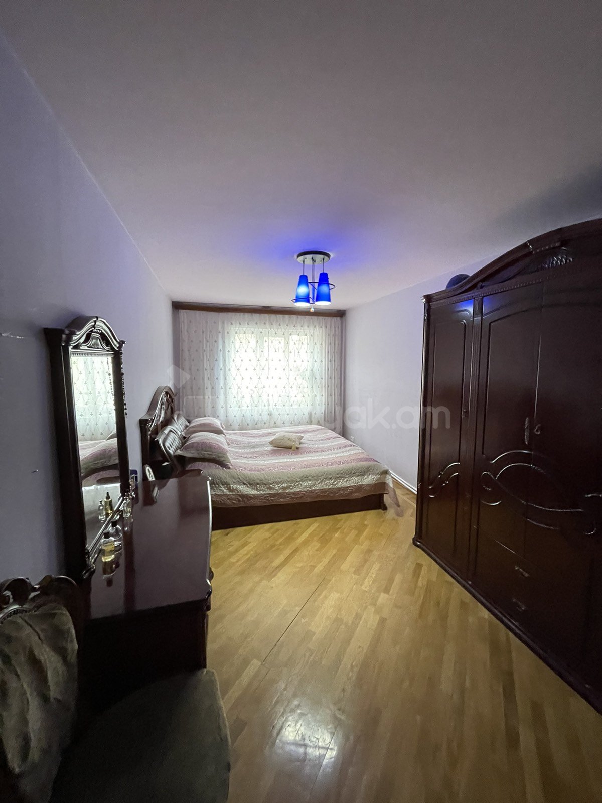 4 Սենյականոց Բնակարան Քարե Շենքում, 101քմ, 2/5 հարկ, Կապիտալ Վերանորոգված, Կահավորված, Արևկող