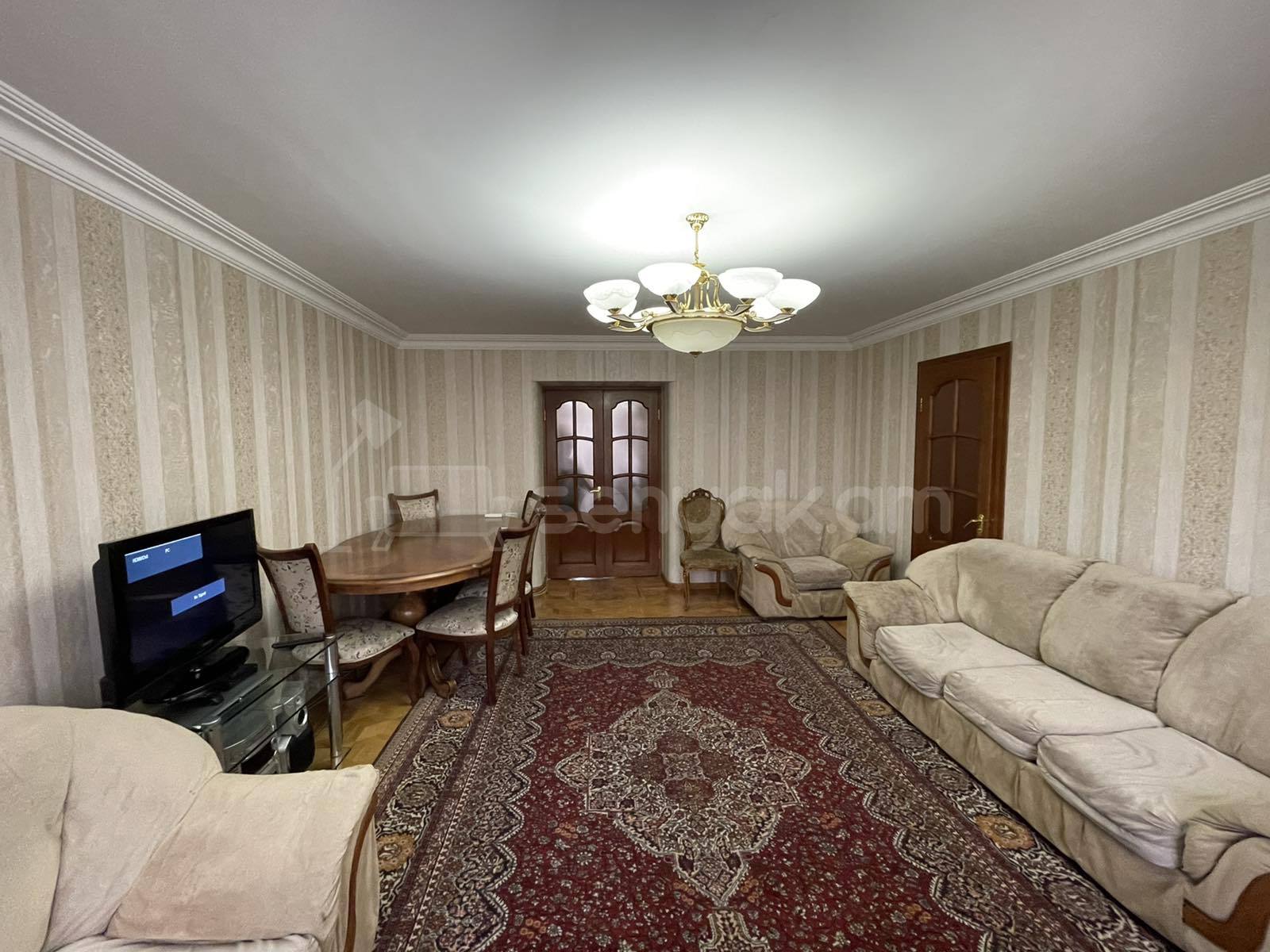 4 Սենյականոց Բնակարան Քարե Շենքում, 101քմ, 2/5 հարկ, Կապիտալ Վերանորոգված, Կահավորված, Արևկող