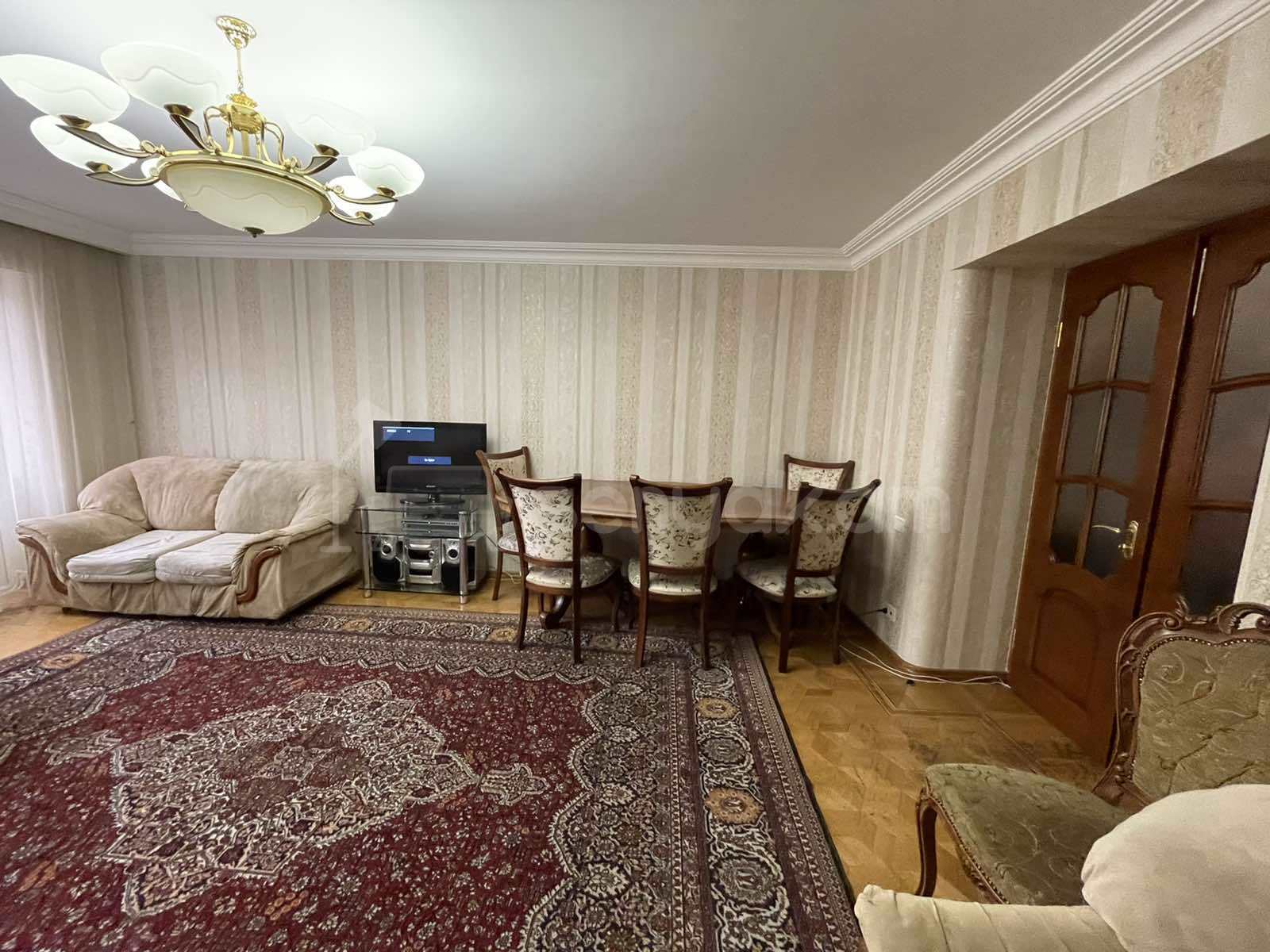 4 Սենյականոց Բնակարան Քարե Շենքում, 101քմ, 2/5 հարկ, Կապիտալ Վերանորոգված, Կահավորված, Արևկող