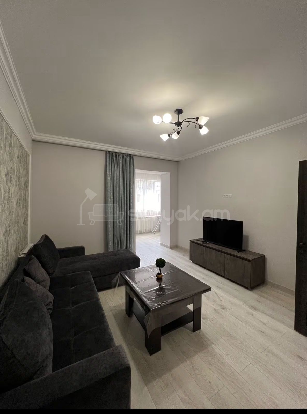 2 Սենյականոց Բնակարան, 50քմ, 2/5 հարկ, Դիզայներական Վերանորոգված
