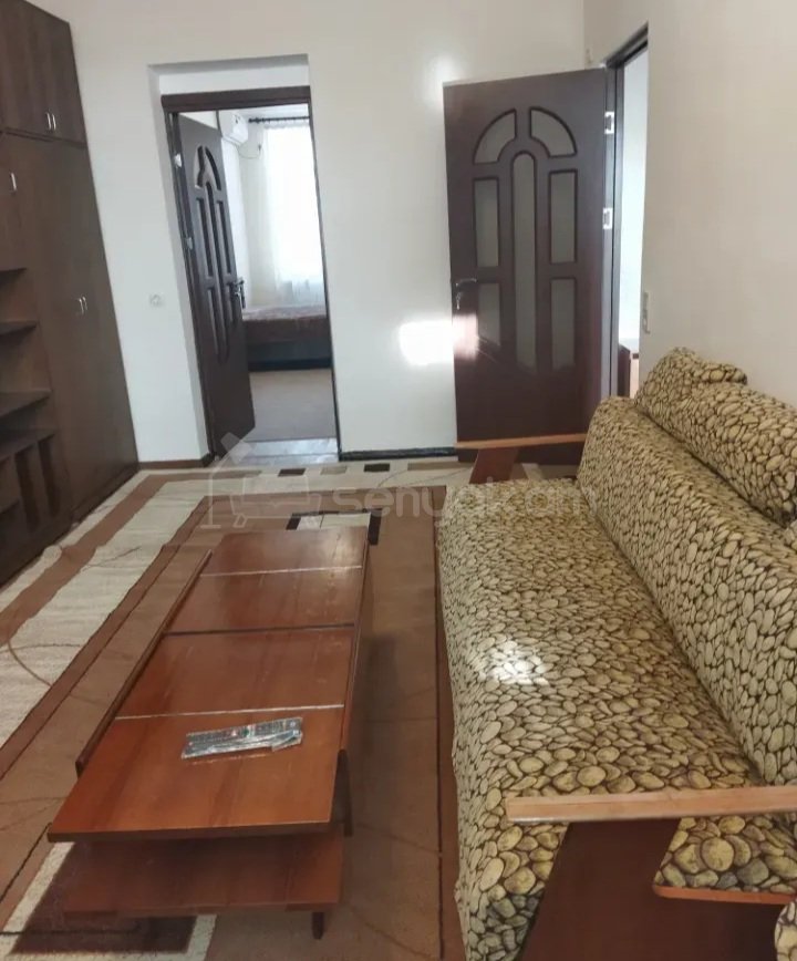 2 Սենյականոց Բնակարան Քարե Շենքում, 55քմ, 4/4 հարկ, Կապիտալ Վերանորոգված, Կահավորված