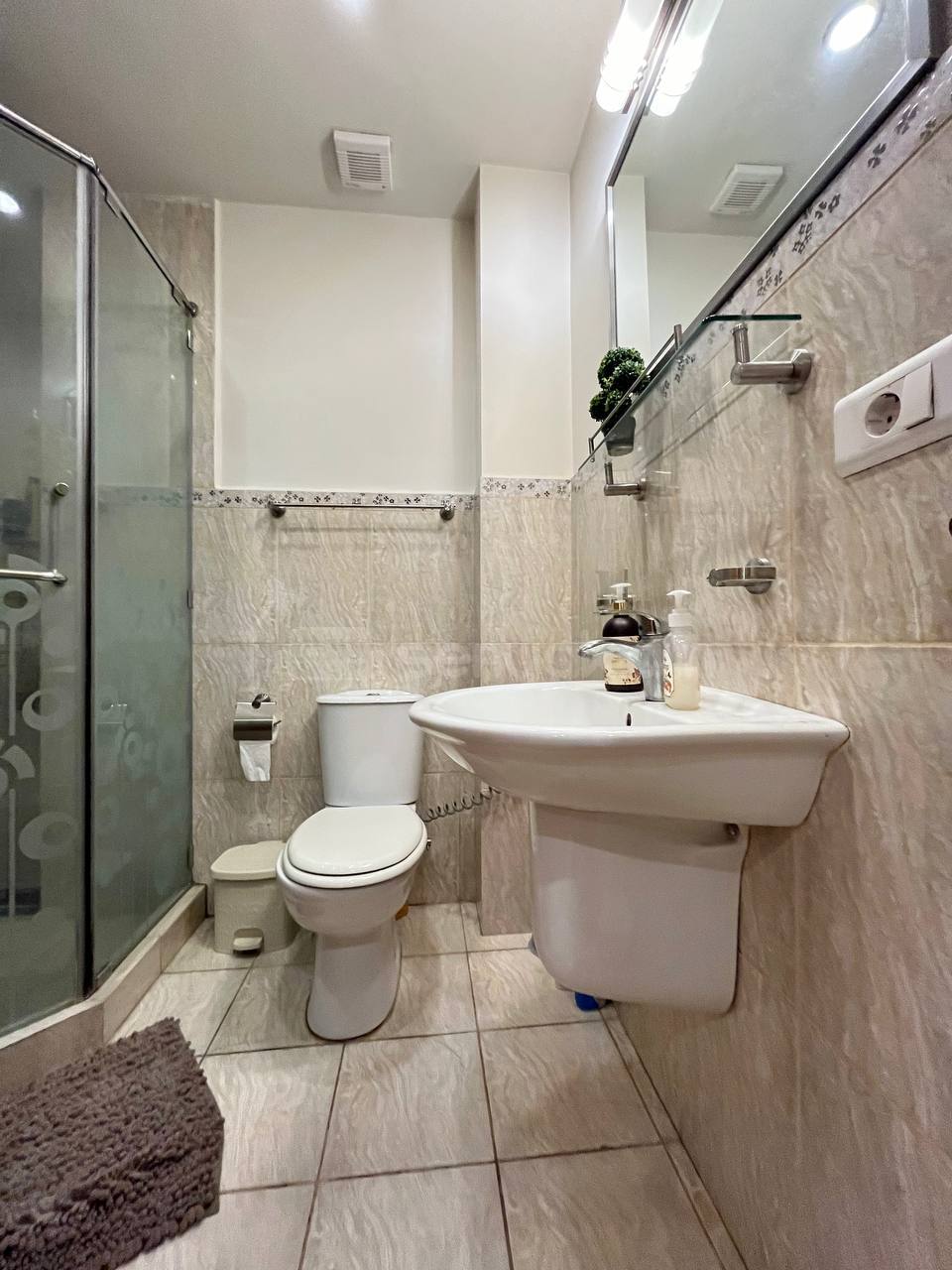 2 Սենյականոց Բնակարան Նորակառույցում, 60քմ, 2/6 հարկ, Կապիտալ Վերանորոգված, Կահավորված, Արևկող