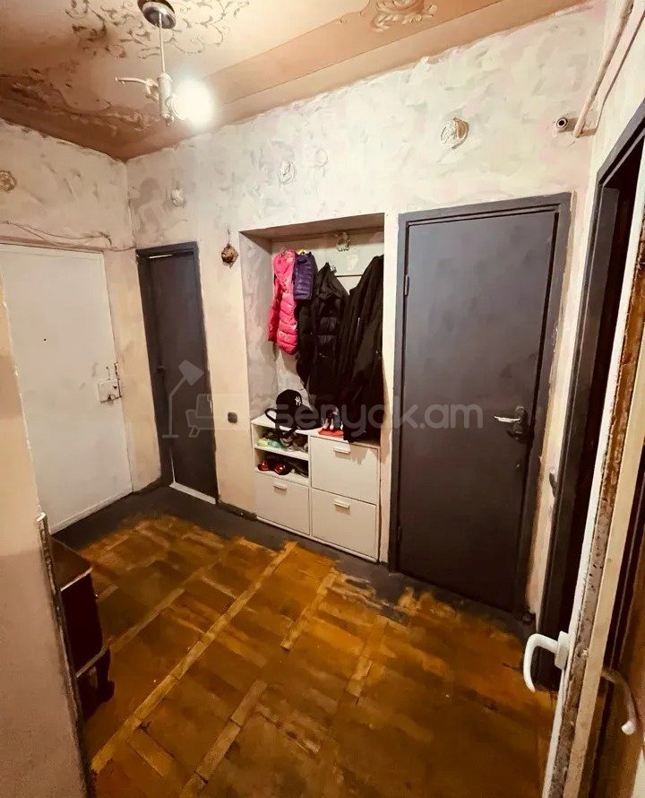 2 Սենյականոց Բնակարան Քարե Շենքում, 65քմ, 7/7 հարկ, Պետական Վիճակում