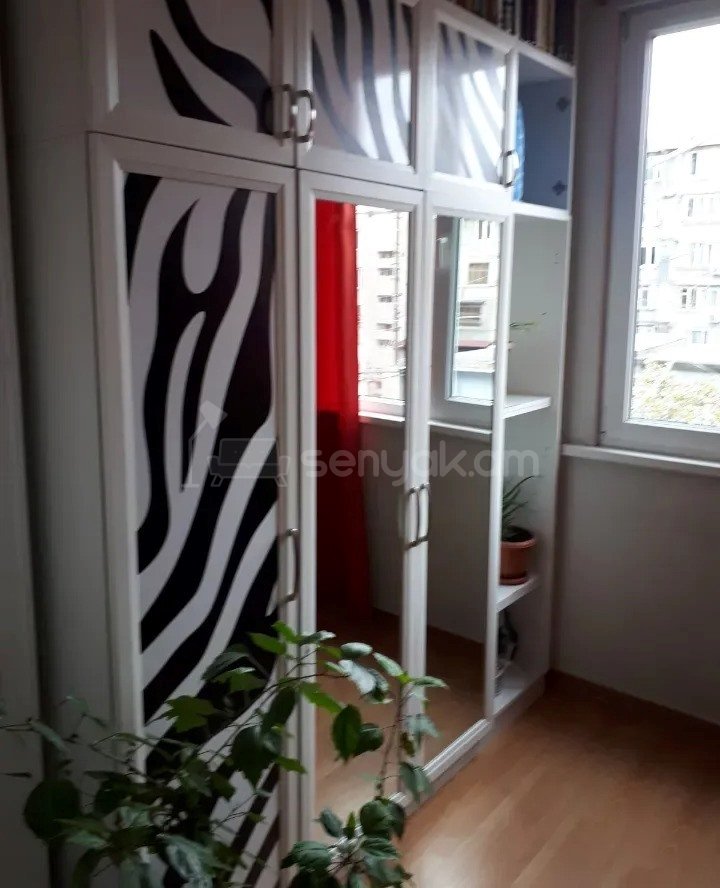 3 Սենյականոց Բնակարան Քարե Շենքում, 75քմ, 2/5 հարկ, Կապիտալ Վերանորոգված