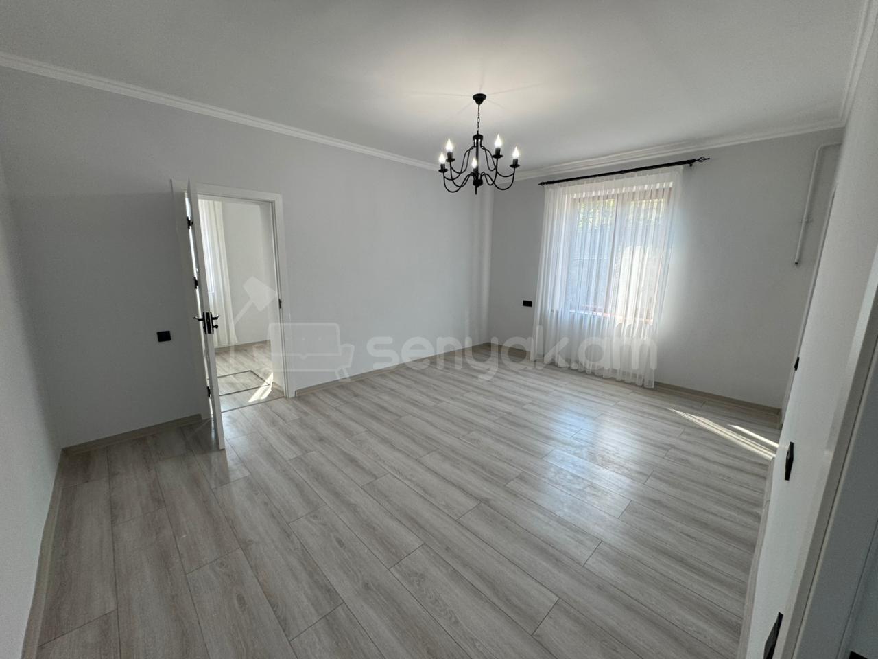 2 Սենյականոց Բնակարան Քարե Շենքում, 46քմ, 1/5 հարկ, Կապիտալ Վերանորոգված