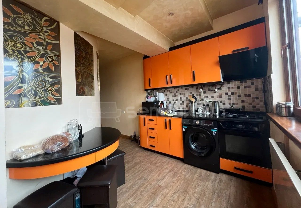 3 Սենյականոց Բնակարան, 80քմ, 8/14 հարկ, Կապիտալ Վերանորոգված