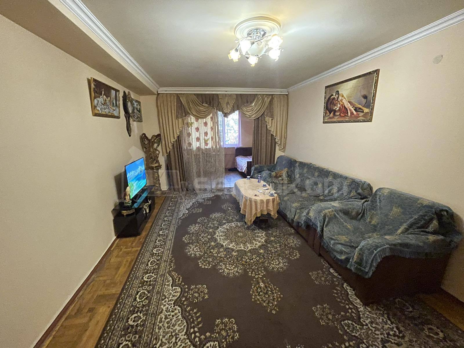 3 Սենյականոց Բնակարան, 83քմ, 1/9 հարկ, Նորմալ Վիճակում