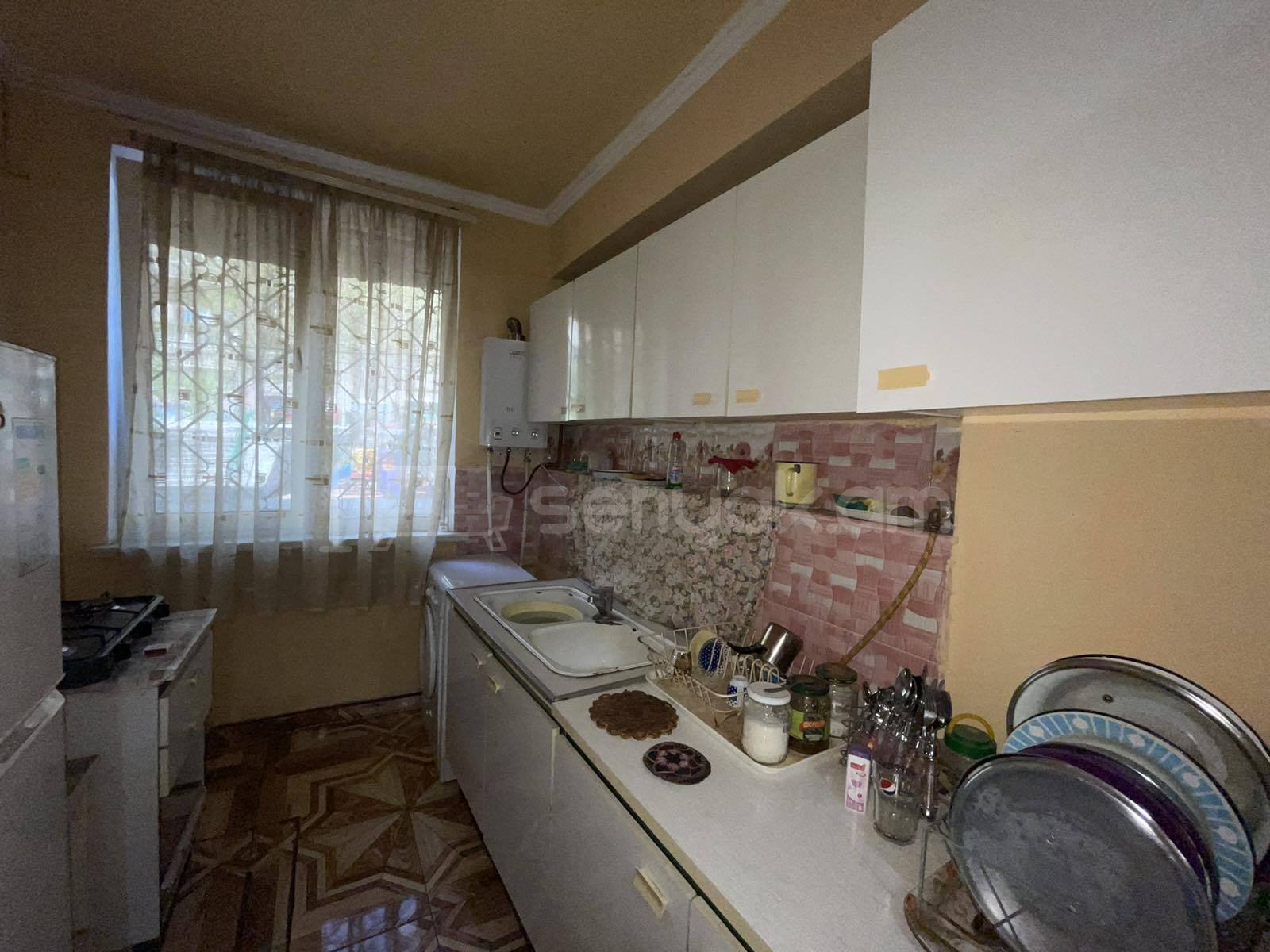 3 Սենյականոց Բնակարան, 83քմ, 1/9 հարկ, Նորմալ Վիճակում