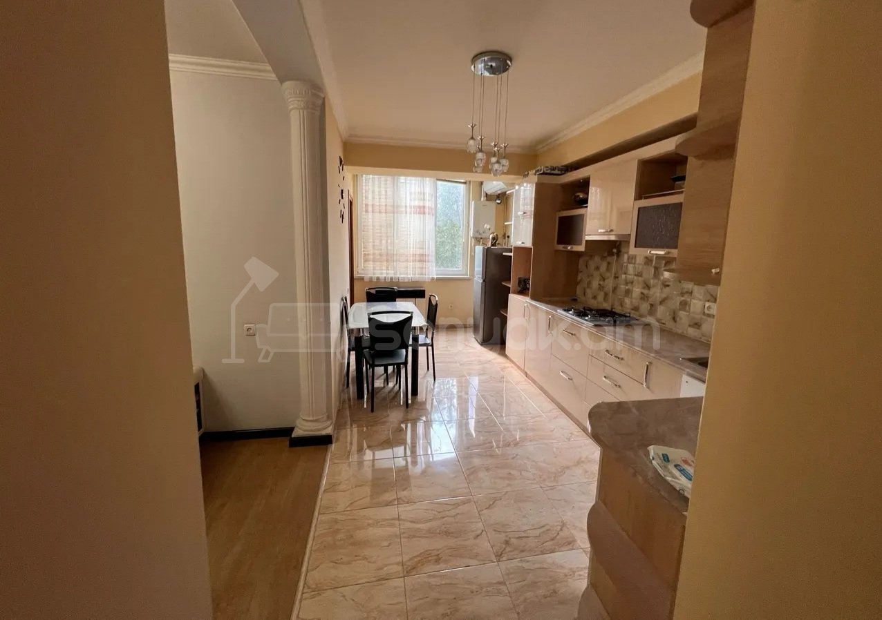 2 Սենյականոց Բնակարան, 50քմ, 3/9 հարկ, Կապիտալ Վերանորոգված, Կահավորված, Արևկող