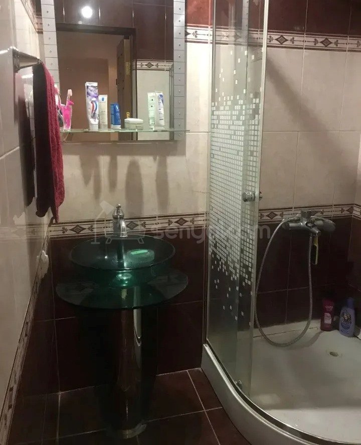 2 Սենյականոց Բնակարան Քարե Շենքում, 74քմ, 1/5 հարկ, Կապիտալ Վերանորոգված, Կահավորված, Արևկող