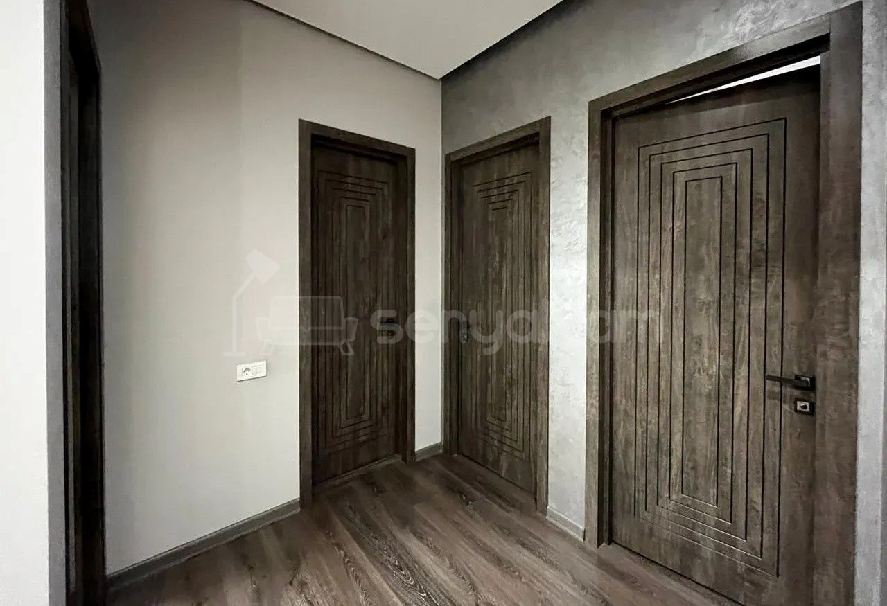 4 Սենյականոց Բնակարան Նորակառույցում, 130քմ, 5/5 հարկ, Կապիտալ Վերանորոգված, Կահավորված, Արևկող