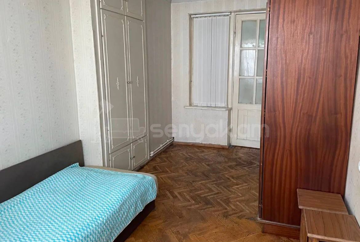 4 Սենյականոց Բնակարան Քարե Շենքում, 101քմ, 4/5 հարկ, Կոսմետիկ Վերանորոգված