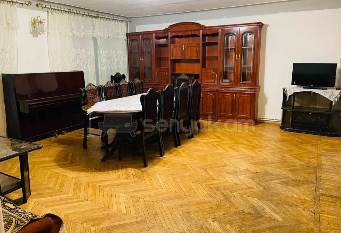 4 Սենյականոց Բնակարան Քարե Շենքում, 101քմ, 4/5 հարկ, Կոսմետիկ Վերանորոգված