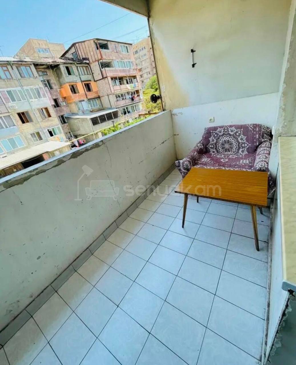 4 Սենյականոց Բնակարան Քարե Շենքում, 101քմ, 4/5 հարկ, Կոսմետիկ Վերանորոգված