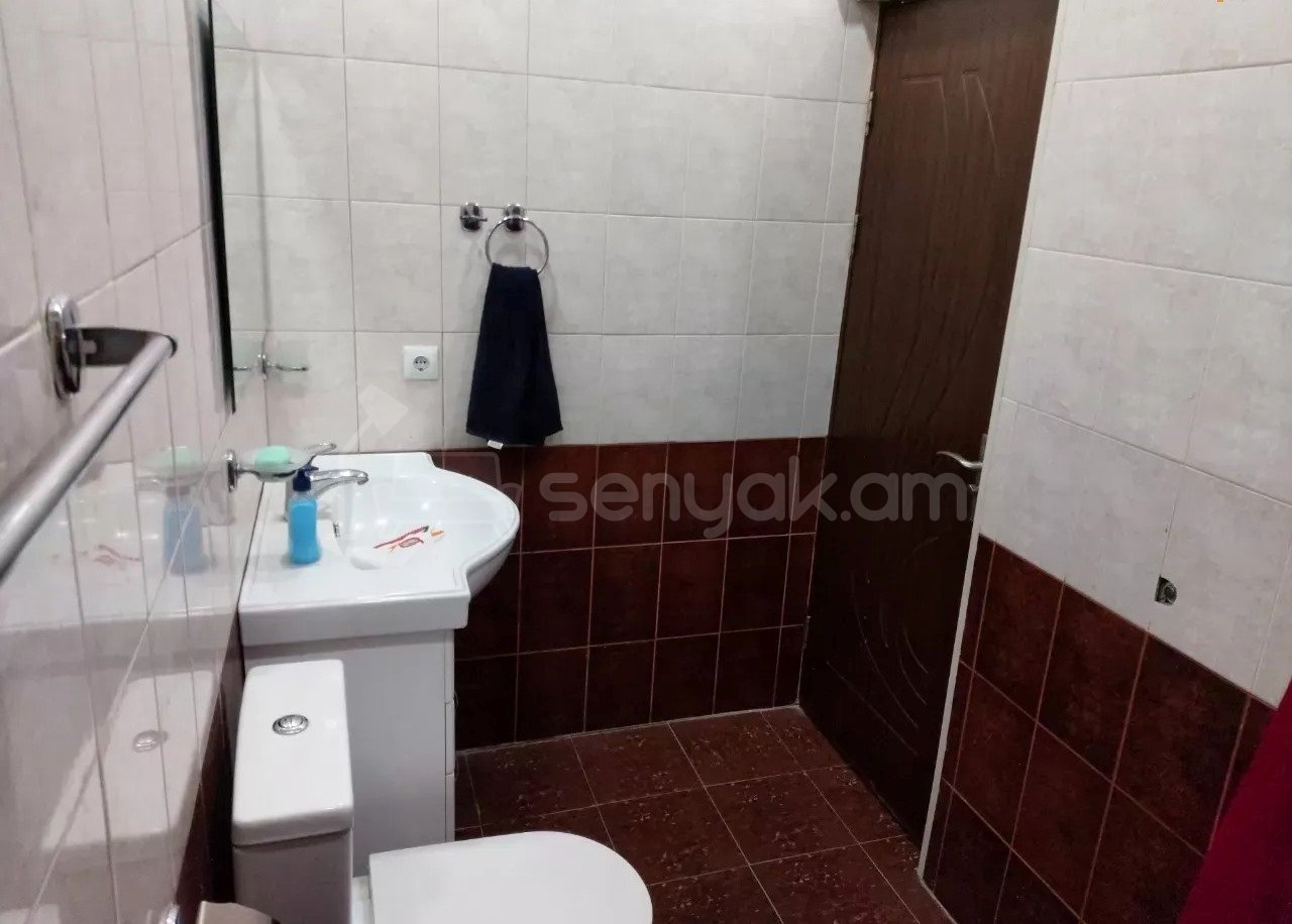 3 Սենյականոց Բնակարան Նորակառույցում, 85քմ, 2/8 հարկ, Կապիտալ Վերանորոգված