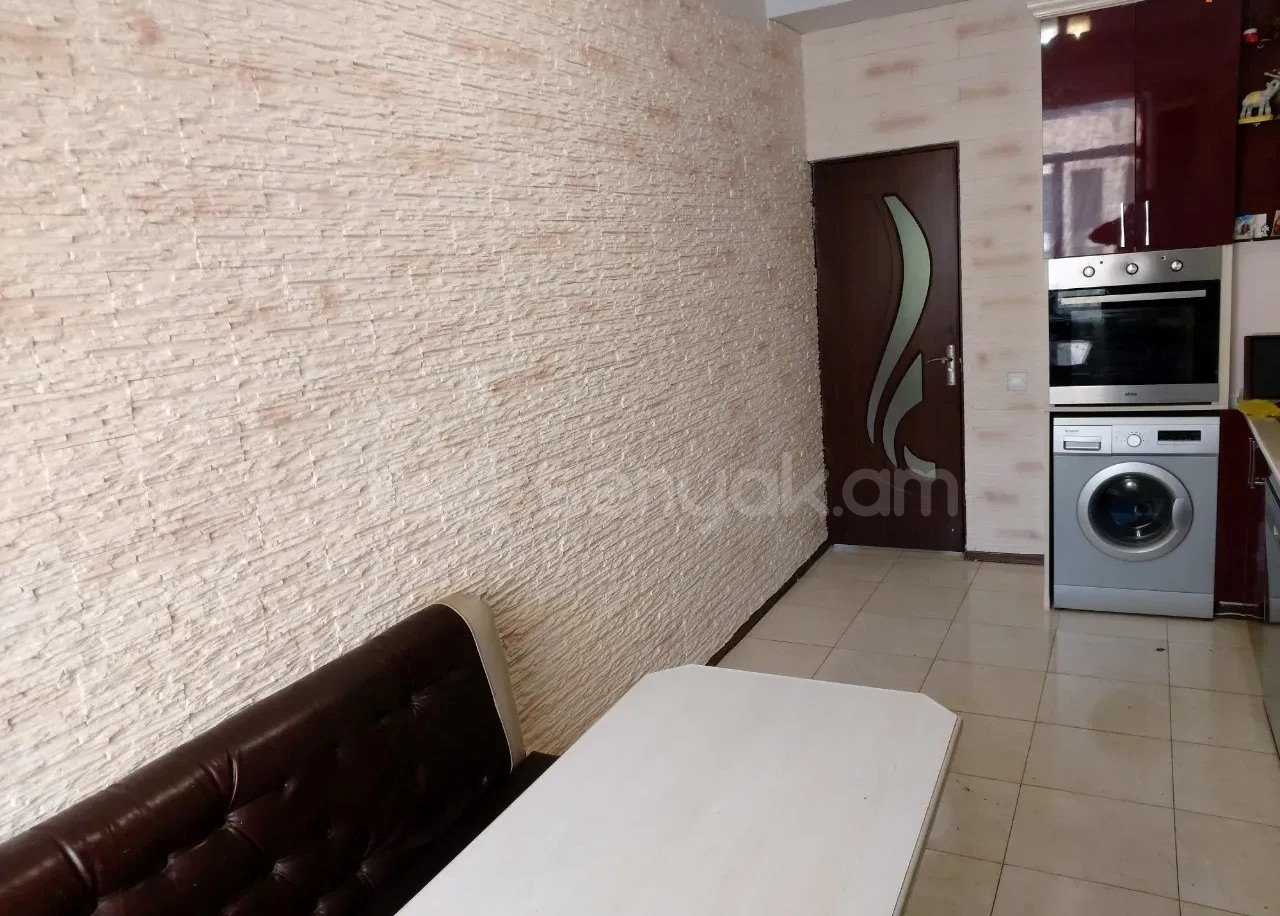 3 Սենյականոց Բնակարան Նորակառույցում, 85քմ, 2/8 հարկ, Կապիտալ Վերանորոգված