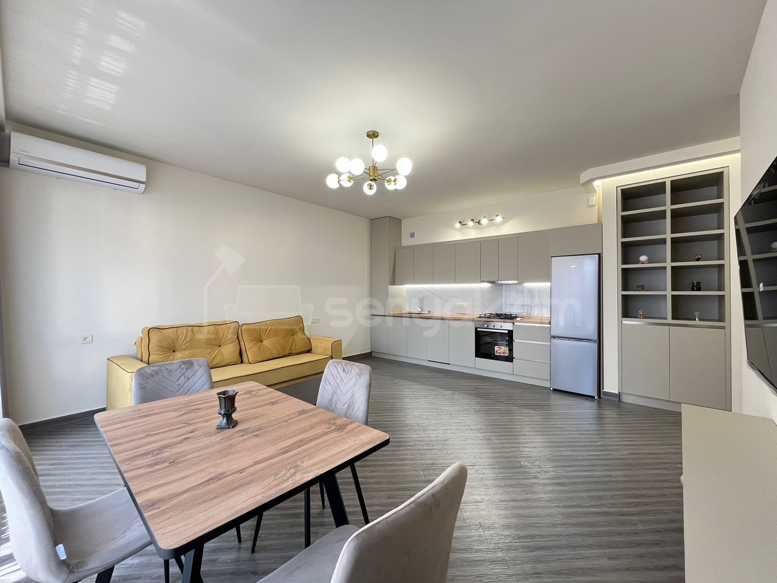 3 Սենյականոց Բնակարան Նորակառույցում, 75քմ, 2/4 հարկ, Կապիտալ Վերանորոգված, Կահավորված, Արևկող