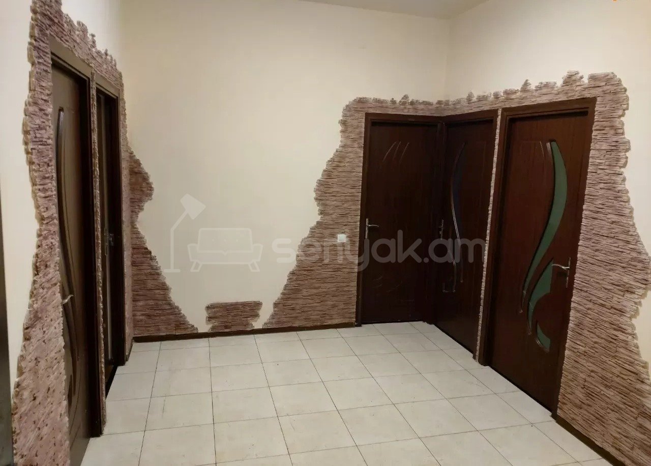 3 Սենյականոց Բնակարան Նորակառույցում, 85քմ, 2/8 հարկ, Կապիտալ Վերանորոգված