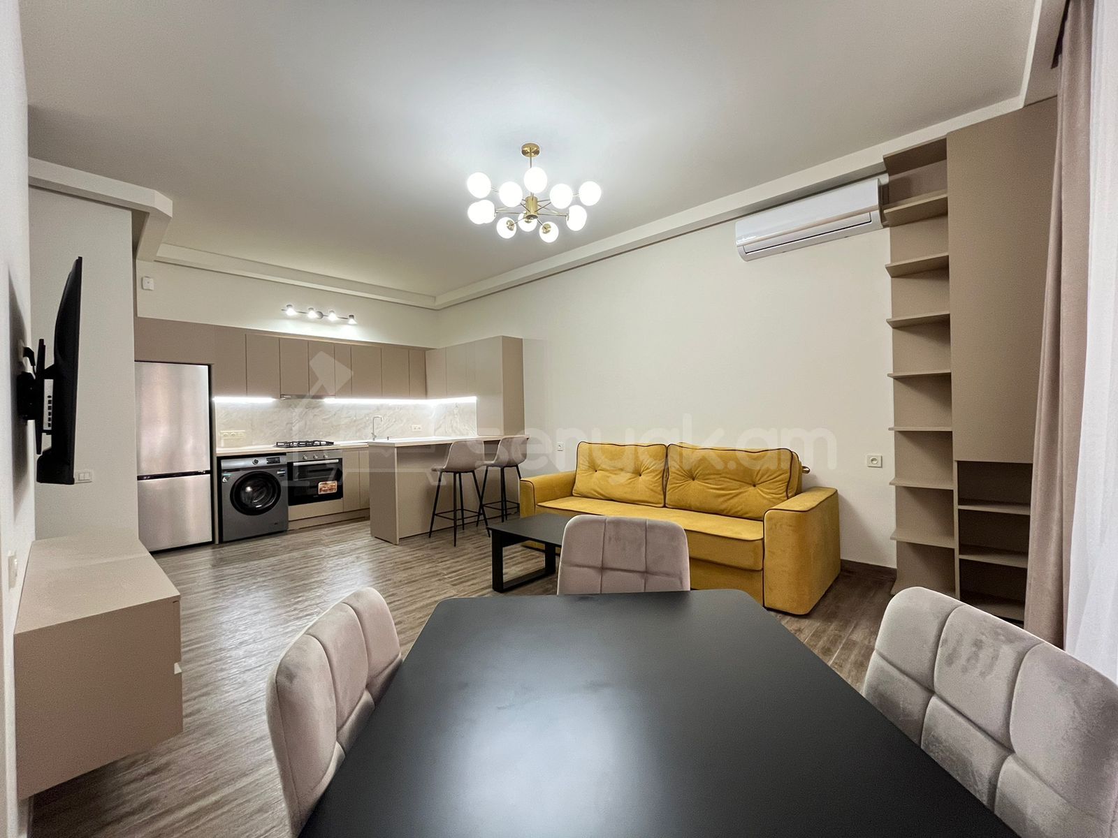 1 Սենյականոց Բնակարան Նորակառույցում, 40քմ, 1/4 հարկ, Կապիտալ Վերանորոգված, Կահավորված, Արևկող