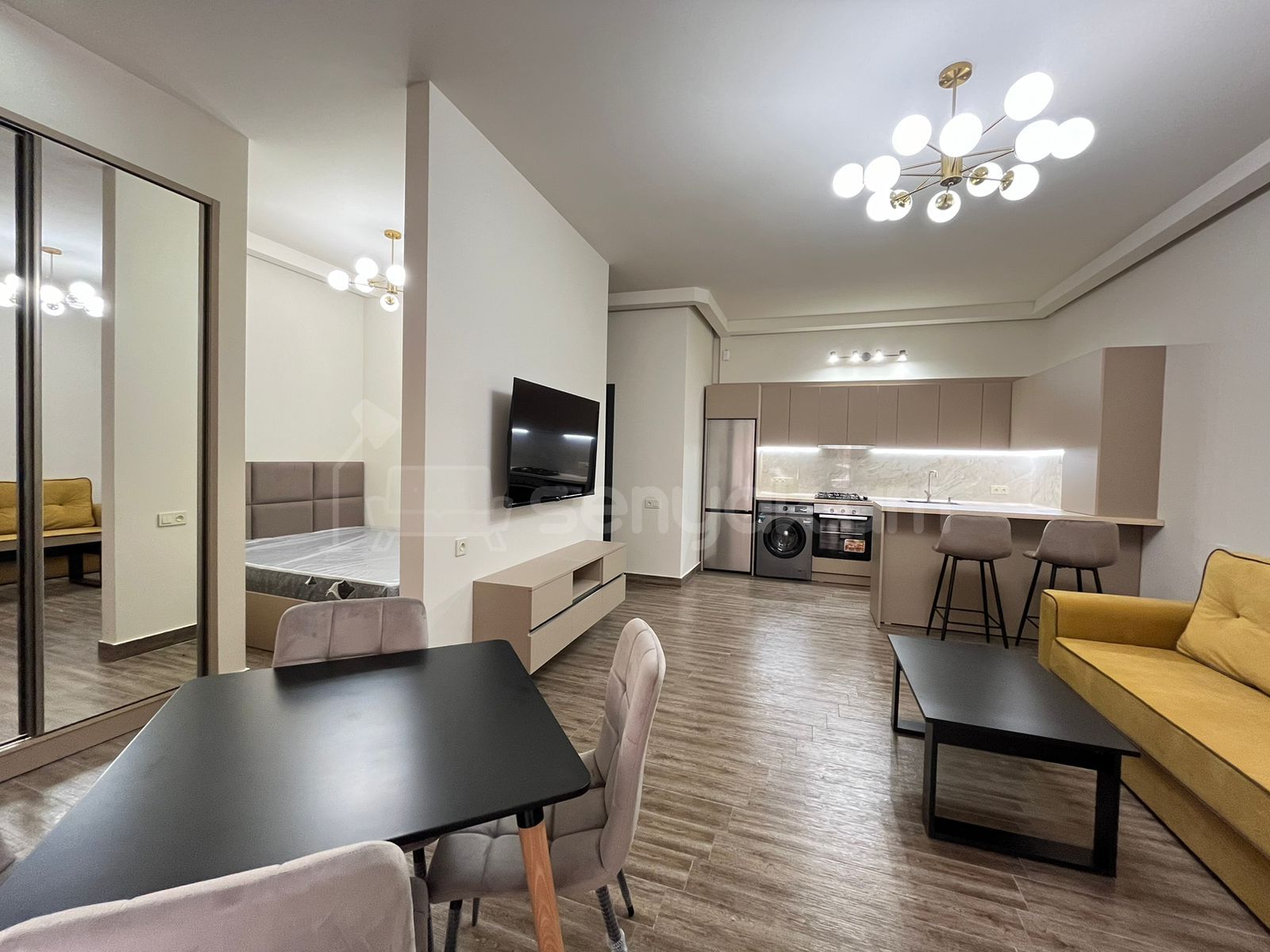 1 Սենյականոց Բնակարան Նորակառույցում, 40քմ, 1/4 հարկ, Կապիտալ Վերանորոգված, Կահավորված, Արևկող