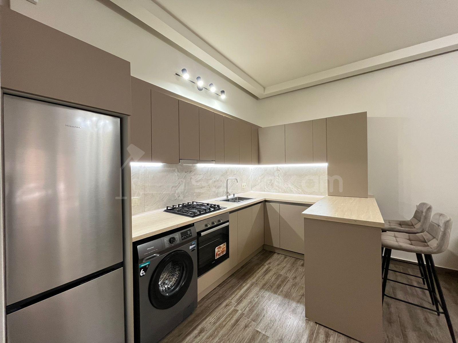 1 Սենյականոց Բնակարան Նորակառույցում, 40քմ, 1/4 հարկ, Կապիտալ Վերանորոգված, Կահավորված, Արևկող