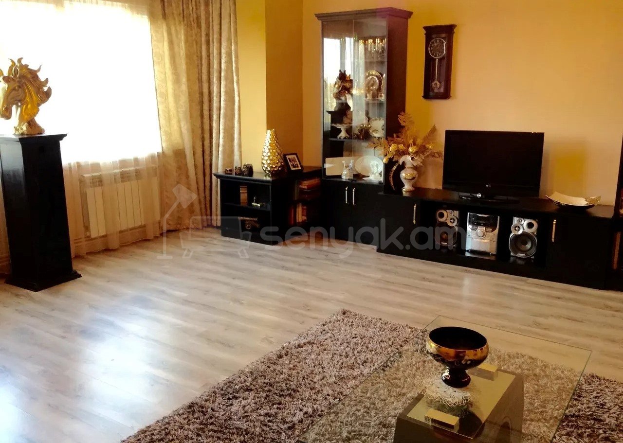 3 Սենյականոց Բնակարան, 76քմ, 3/9 հարկ, Կապիտալ Վերանորոգված