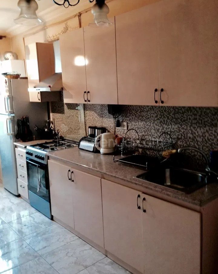 3 Սենյականոց Բնակարան, 76քմ, 3/9 հարկ, Կապիտալ Վերանորոգված