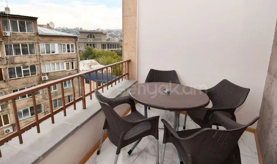 3 Սենյականոց Բնակարան Նորակառույցում, 125քմ, 10/13 հարկ, Կապիտալ Վերանորոգված, Կահավորված, Արևկող