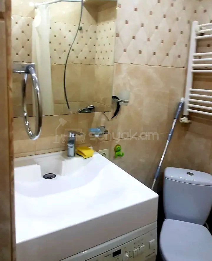 2 Սենյականոց Բնակարան, 41քմ, 4/9 հարկ, Կապիտալ Վերանորոգված, Կահավորված