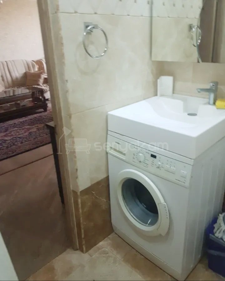 2 Սենյականոց Բնակարան, 41քմ, 4/9 հարկ, Կապիտալ Վերանորոգված, Կահավորված