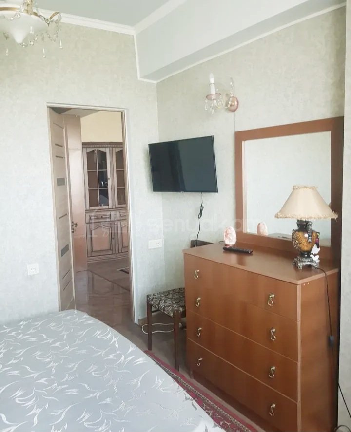 2 Սենյականոց Բնակարան, 41քմ, 4/9 հարկ, Կապիտալ Վերանորոգված, Կահավորված