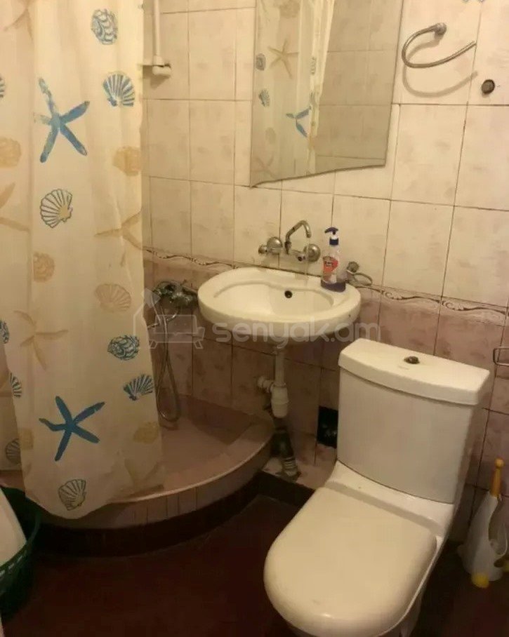 2 Սենյականոց Բնակարան Քարե Շենքում, 55քմ, 1/5 հարկ, Կապիտալ Վերանորոգված