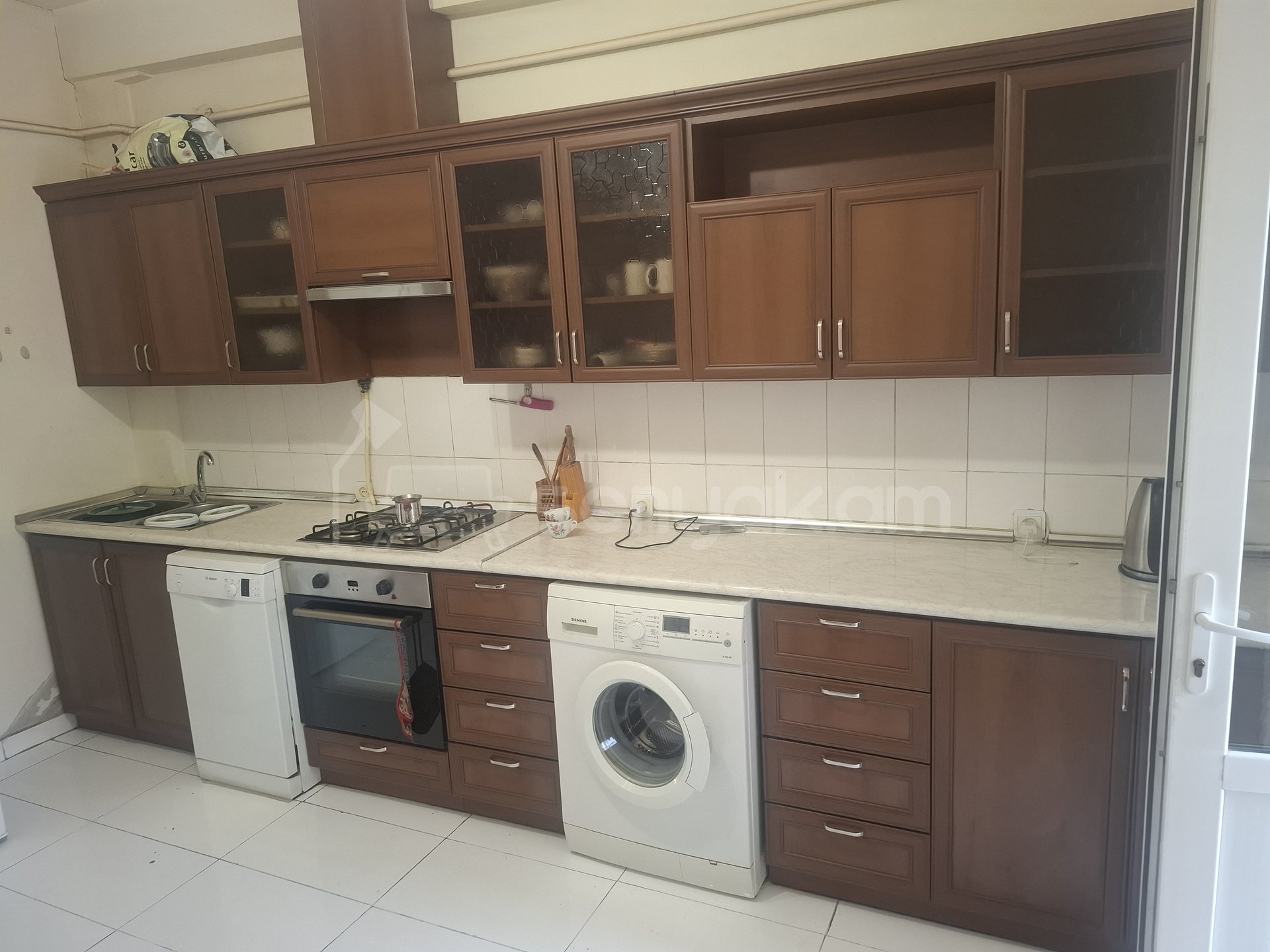 2 Սենյականոց Բնակարան Քարե Շենքում, 73քմ, 2/2 հարկ, Պետական Վիճակում