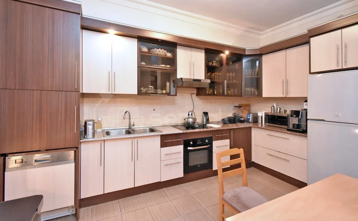 4 Սենյականոց Բնակարան Նորակառույցում, 128քմ, 6/8 հարկ, Դիզայներական Վերանորոգված