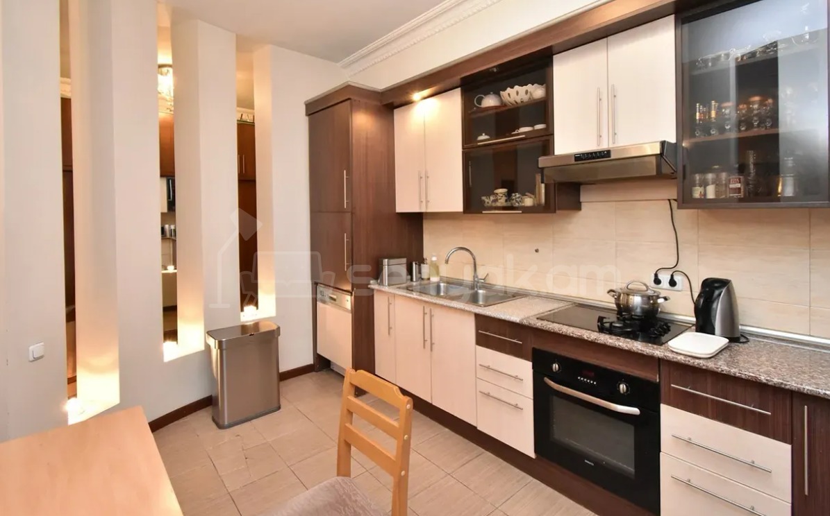 4 Սենյականոց Բնակարան Նորակառույցում, 128քմ, 6/8 հարկ, Դիզայներական Վերանորոգված