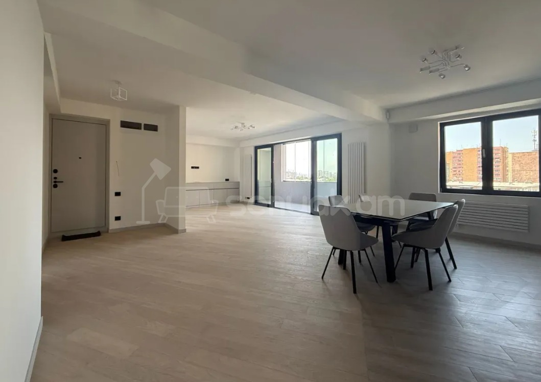 4 Սենյականոց Բնակարան Նորակառույցում, 125քմ, 9/13 հարկ, Դիզայներական Վերանորոգված